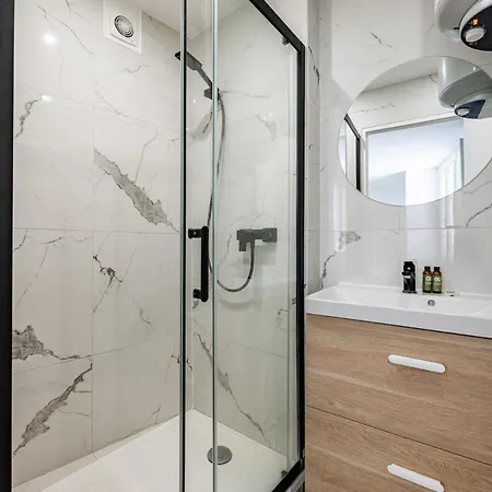 Studio#2pers#paris20#perelachaise * パリ